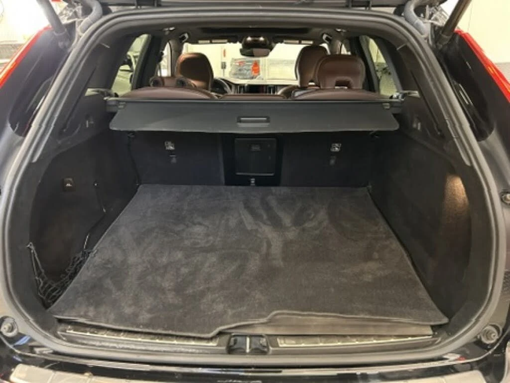 Volvo XC60 T6 INSCRIPTION* BOWERS AND WILKINS* HEAD-UP* 360 - изображение 9 | Auto.bg Volvo XC60 T6 INSCRIPTION* BOWERS AND WILKINS* HEAD-UP* 360 - изображение 9