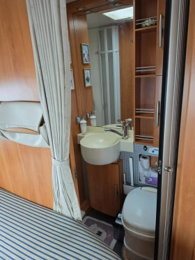 Кемпер HYMER / ERIBA undefined | Auto.bg — изображение 8 Кемпер HYMER / ERIBA undefined | Auto.bg — изображение 8