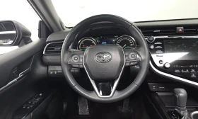 Toyota Camry * 2.5 XLE Hybrid * КРАЙНА ЦЕНА ДО БЪЛГАРИЯ | Auto.bg — изображение 12 Toyota Camry * 2.5 XLE Hybrid * КРАЙНА ЦЕНА ДО БЪЛГАРИЯ | Auto.bg — изображение 12