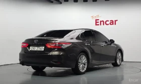 Toyota Camry * 2.5 XLE Hybrid * КРАЙНА ЦЕНА ДО БЪЛГАРИЯ | Auto.bg — изображение 2 Toyota Camry * 2.5 XLE Hybrid * КРАЙНА ЦЕНА ДО БЪЛГАРИЯ | Auto.bg — изображение 2