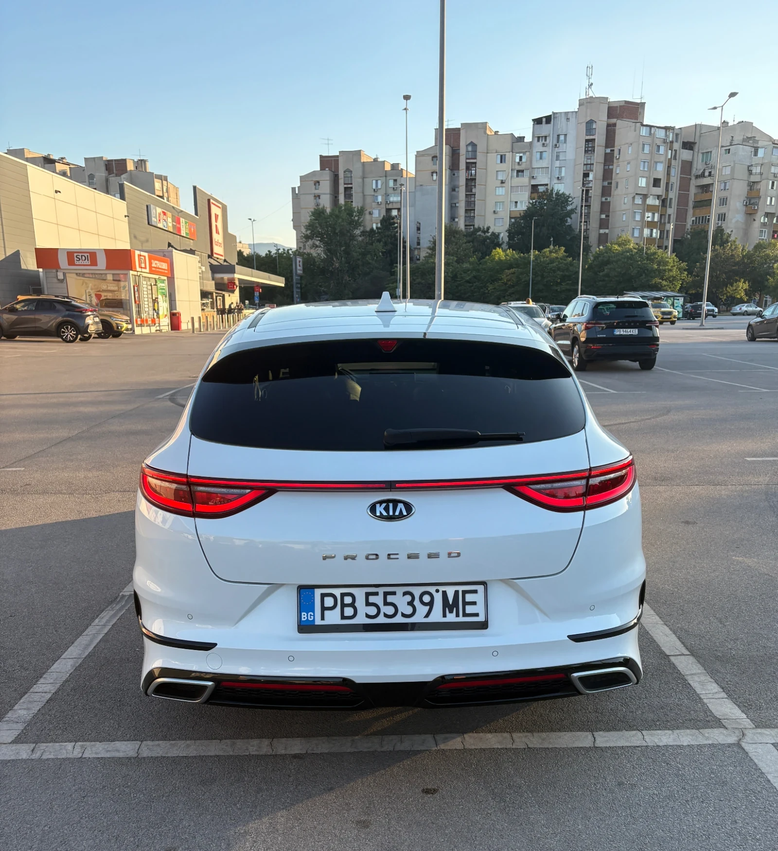 Kia Pro ceed 1.4 GT-Line - изображение 4 | Auto.bg Kia Pro ceed 1.4 GT-Line - изображение 4