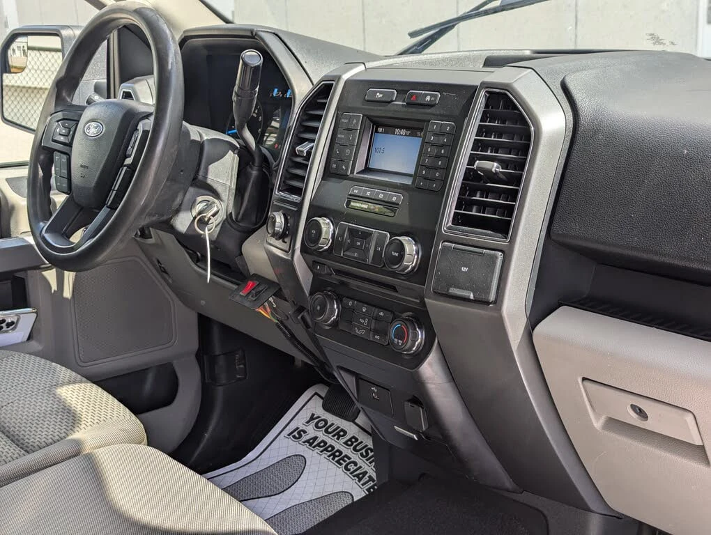 Ford F150 * АВТО КРЕДИТ* ЦЕНА ДО БГ * СЕРВИЗНА ИСТОРИЯ *  - изображение 10 | Auto.bg Ford F150 * АВТО КРЕДИТ* ЦЕНА ДО БГ * СЕРВИЗНА ИСТОРИЯ *  - изображение 10