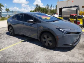 Toyota Prius Se Hybrid
