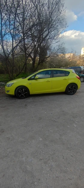 Opel Astra 1.4 АГУ - 3200 € / 6258.66 лв. - 48167604 8 | Car24.bg Opel Astra 1.4 АГУ - 3200 € / 6258.66 лв. - 48167604 8