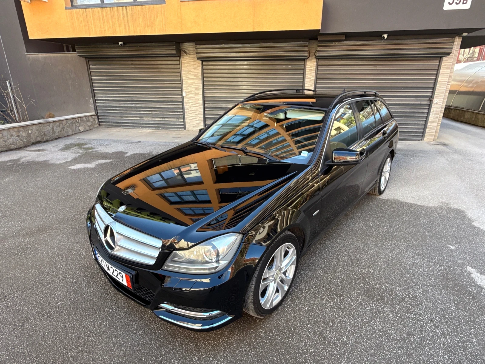 Mercedes-Benz C 220 C220 7G FACE AVANGARDE - MULTIBEAM КОЖА Bi-Xenon | Auto.bg — изображение 1 Mercedes-Benz C 220 C220 7G FACE AVANGARDE - MULTIBEAM КОЖА Bi-Xenon | Auto.bg — изображение 1