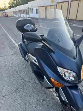 Yamaha T-max Night Max