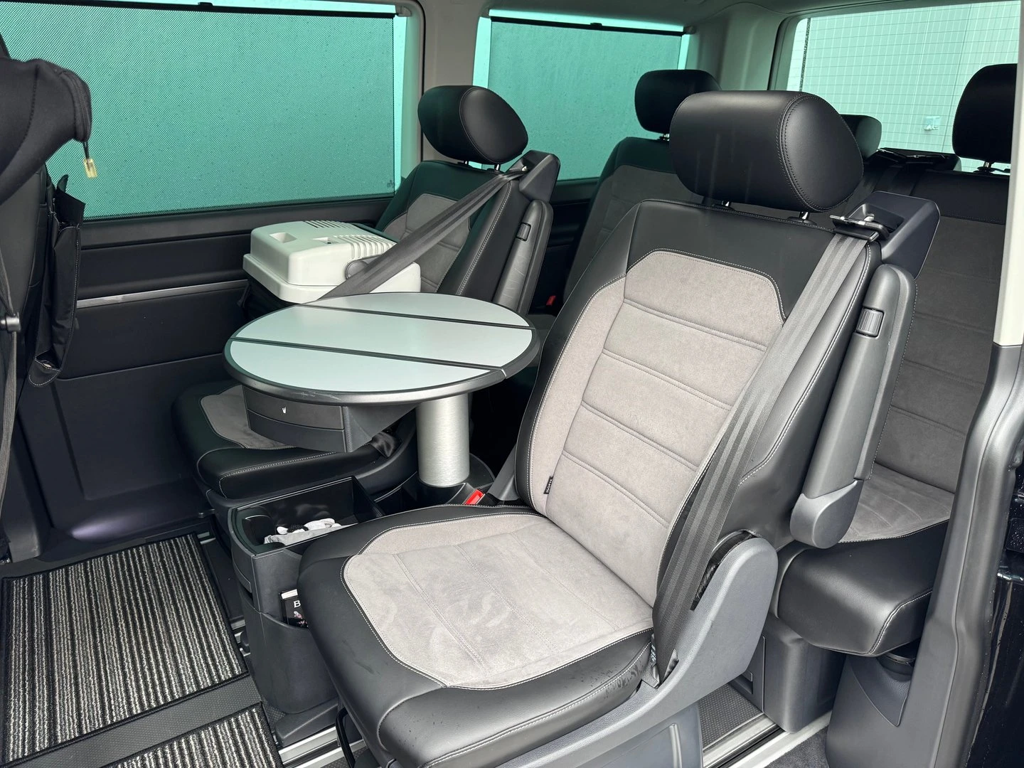 VW Multivan Highline TDI 4MOTION - изображение 9 | Auto.bg VW Multivan Highline TDI 4MOTION - изображение 9