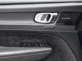 Volvo XC40 * T5 R Design | 360 Camera | Harman Kardon Sound * - 17500 € / 34227.03 лв. - 35747531 10 | Car24.bg Volvo XC40 * T5 R Design | 360 Camera | Harman Kardon Sound * - 17500 € / 34227.03 лв. - 35747531 10