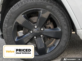 Jeep Grand cherokee 3.6 V6 Pentastar * БЯЛА ПЕРЛА * KEYLESS * БЕЗ ЩЕТА - 19900 лв. / 10174.71 € - 84214781 16 | Car24.bg Jeep Grand cherokee 3.6 V6 Pentastar * БЯЛА ПЕРЛА * KEYLESS * БЕЗ ЩЕТА - 19900 лв. / 10174.71 € - 84214781 16