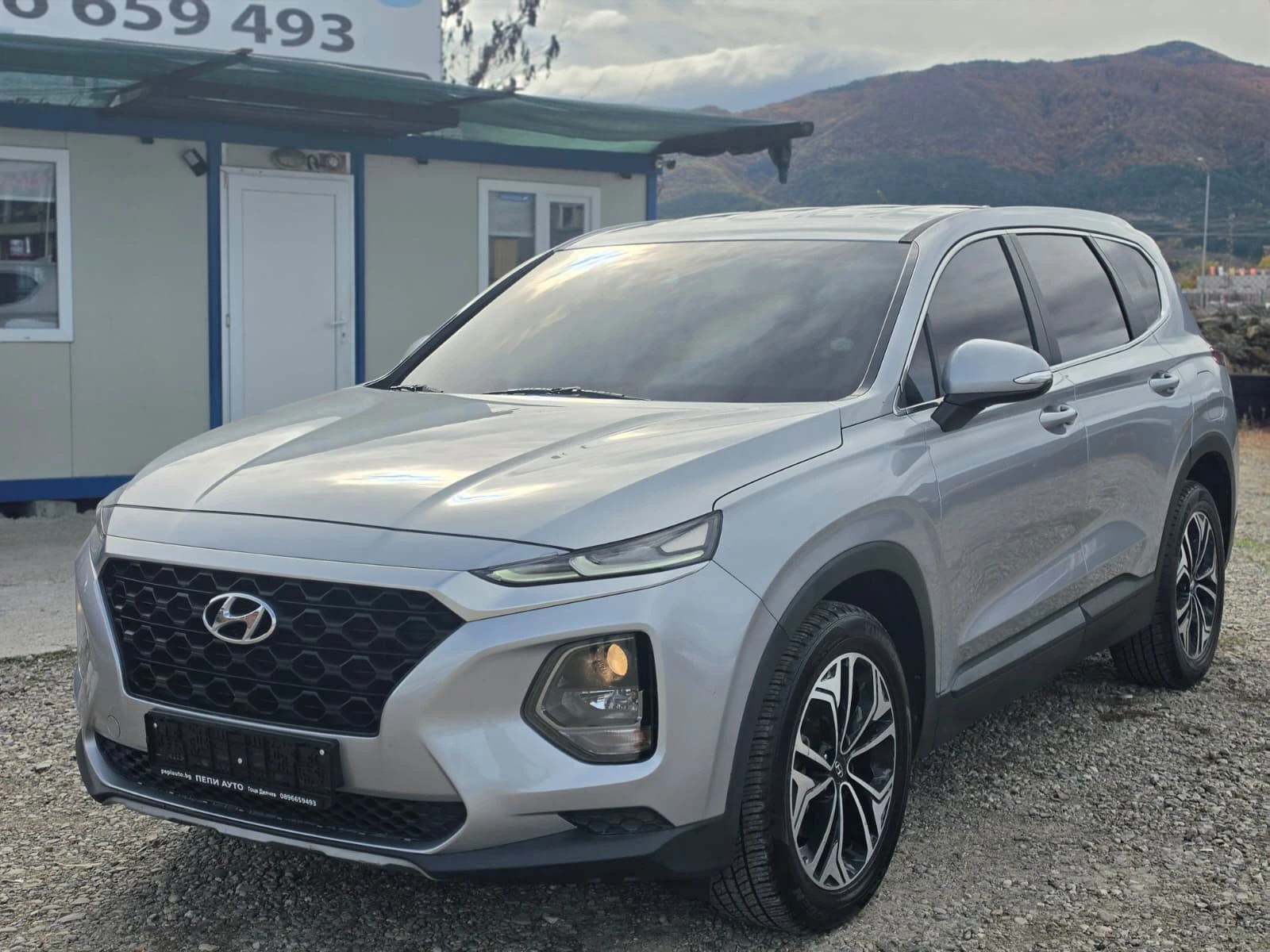 Hyundai Santa fe 2.0 2WD 2018 | Auto.bg — изображение 1 Hyundai Santa fe 2.0 2WD 2018 | Auto.bg — изображение 1