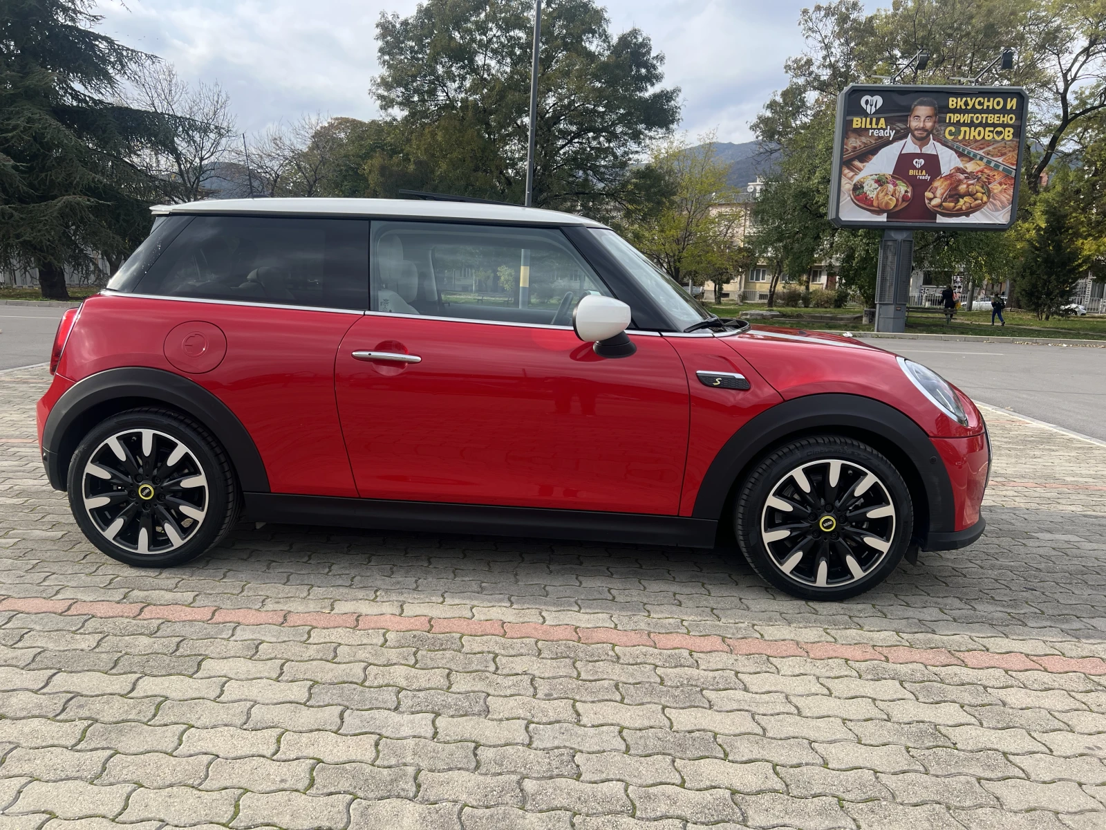 Mini Cooper s SE Facelift - изображение 3 | Auto.bg Mini Cooper s SE Facelift - изображение 3