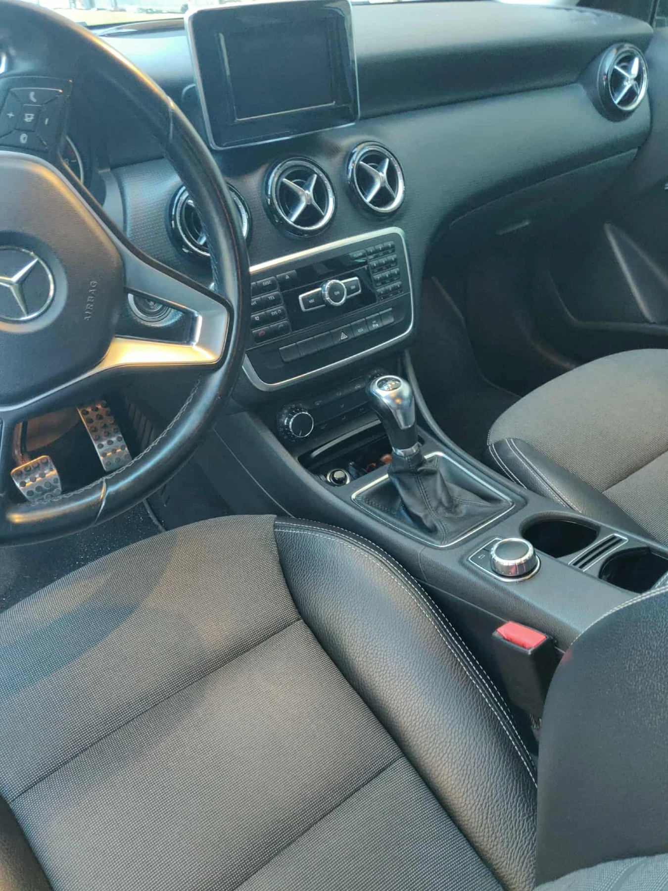 Mercedes-Benz A 180 16i AMG - изображение 4 | Auto.bg Mercedes-Benz A 180 16i AMG - изображение 4