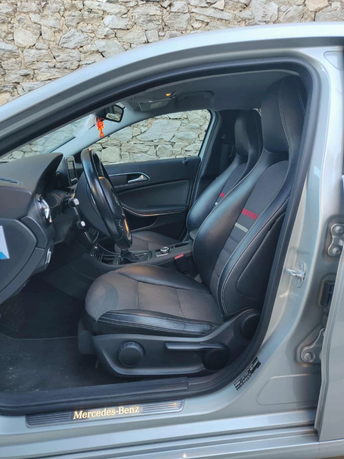 Mercedes-Benz A 180 16i AMG - изображение 7 | Auto.bg Mercedes-Benz A 180 16i AMG - изображение 7