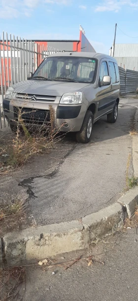 Citroen Berlingo 4 x 4 - Car24.bg Citroen Berlingo 4 x 4