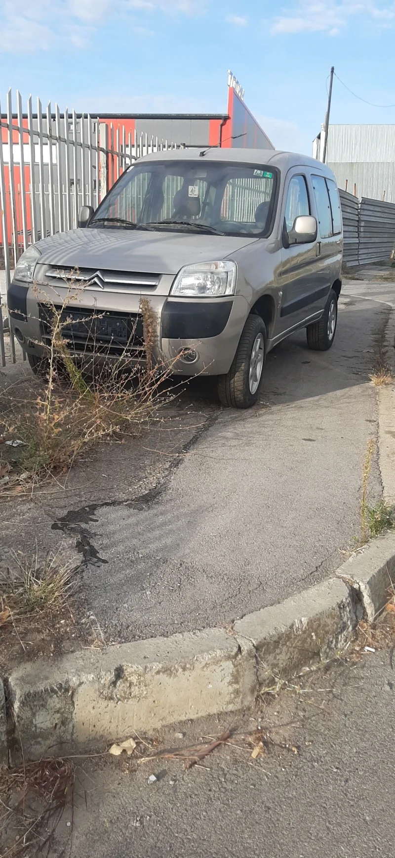 Citroen Berlingo 4 x 4 - 3499 € - 22974483 1 | Car24.bg Citroen Berlingo 4 x 4 - 3499 € - 22974483 1