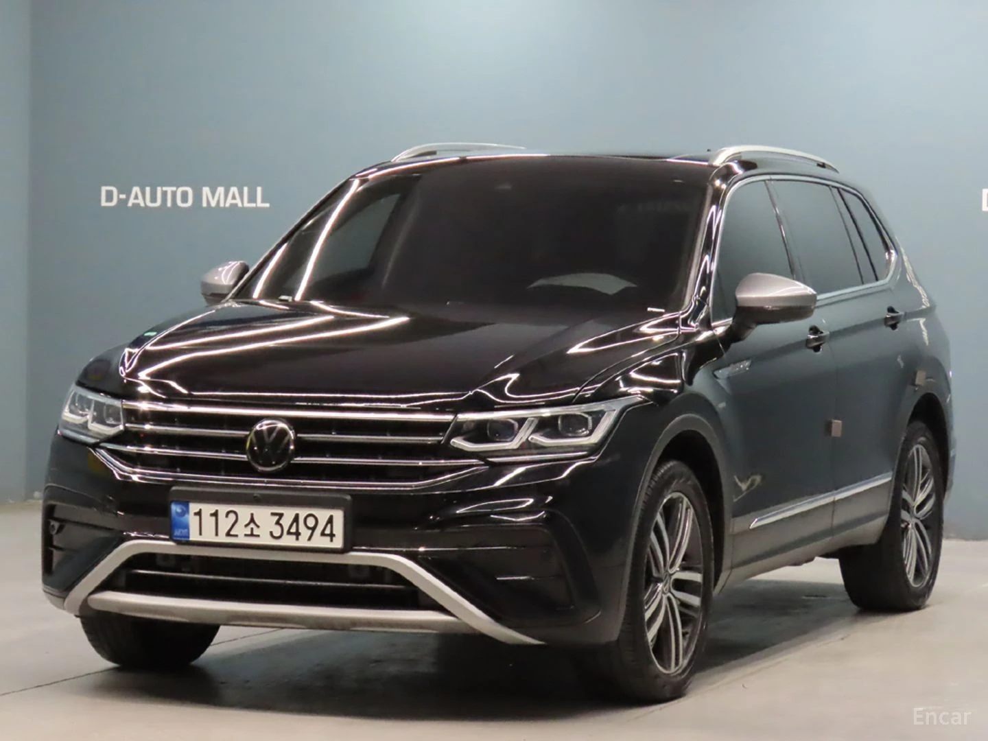 VW Tiguan PRESTIGE - DISTRONIC - ПОДГРЕВИ - ОБДУХ - 360 - | Auto.bg — изображение 1 VW Tiguan PRESTIGE - DISTRONIC - ПОДГРЕВИ - ОБДУХ - 360 - | Auto.bg — изображение 1