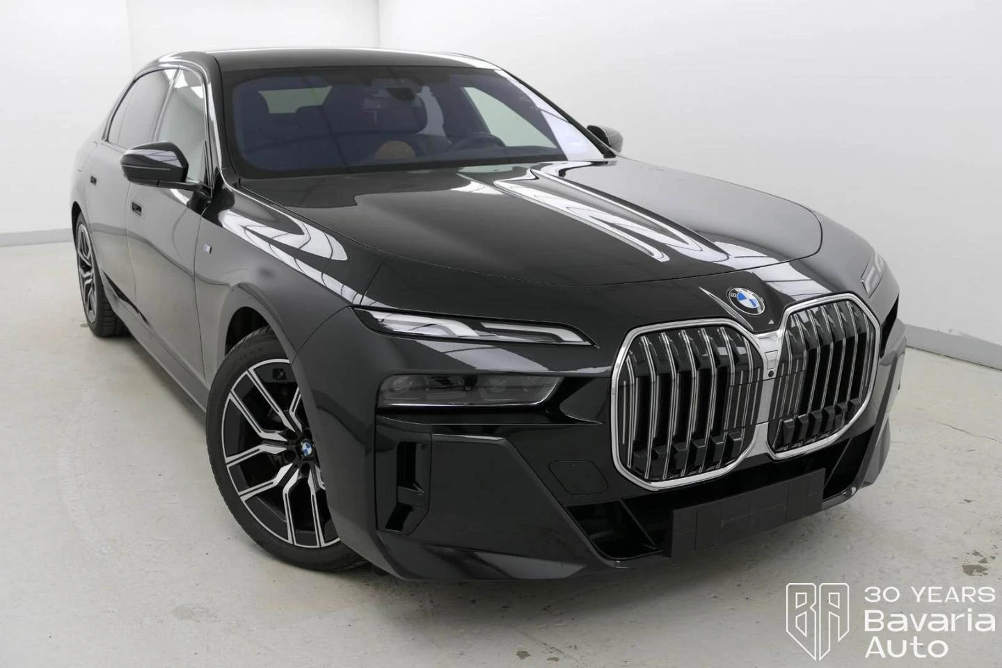 BMW 740 d xDrive M Sport Paket Sportautomatic - изображение 4 | Auto.bg BMW 740 d xDrive M Sport Paket Sportautomatic - изображение 4