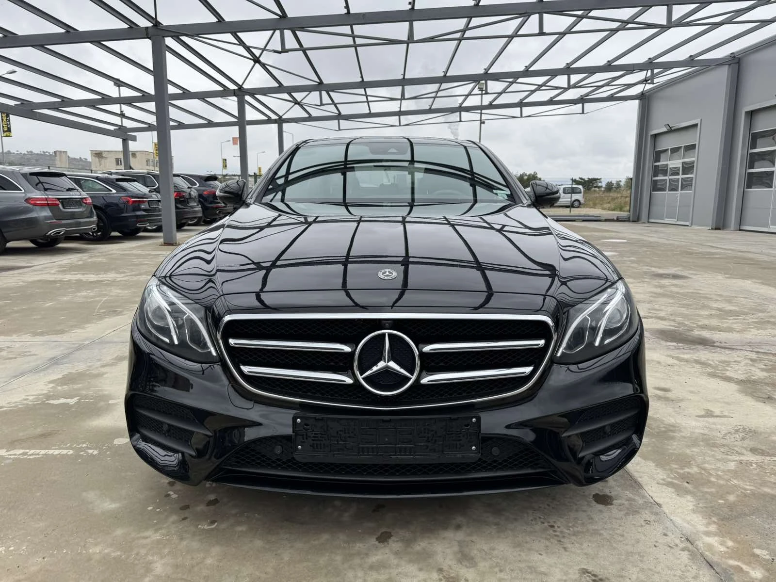 Mercedes-Benz E 220 d* 194ps* 4M* AMG Line* Night* 9G* Burm* 360* LED* - изображение 8 | Auto.bg Mercedes-Benz E 220 d* 194ps* 4M* AMG Line* Night* 9G* Burm* 360* LED* - изображение 8