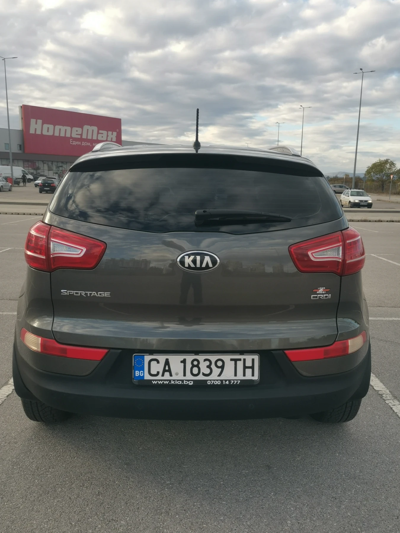 Kia Sportage 2.0 CRDI AWD/КАМЕРА/СЕРВИЗНА ИСТОРИЯ/АВТОМАТ/КАСКО - изображение 6 | Auto.bg Kia Sportage 2.0 CRDI AWD/КАМЕРА/СЕРВИЗНА ИСТОРИЯ/АВТОМАТ/КАСКО - изображение 6