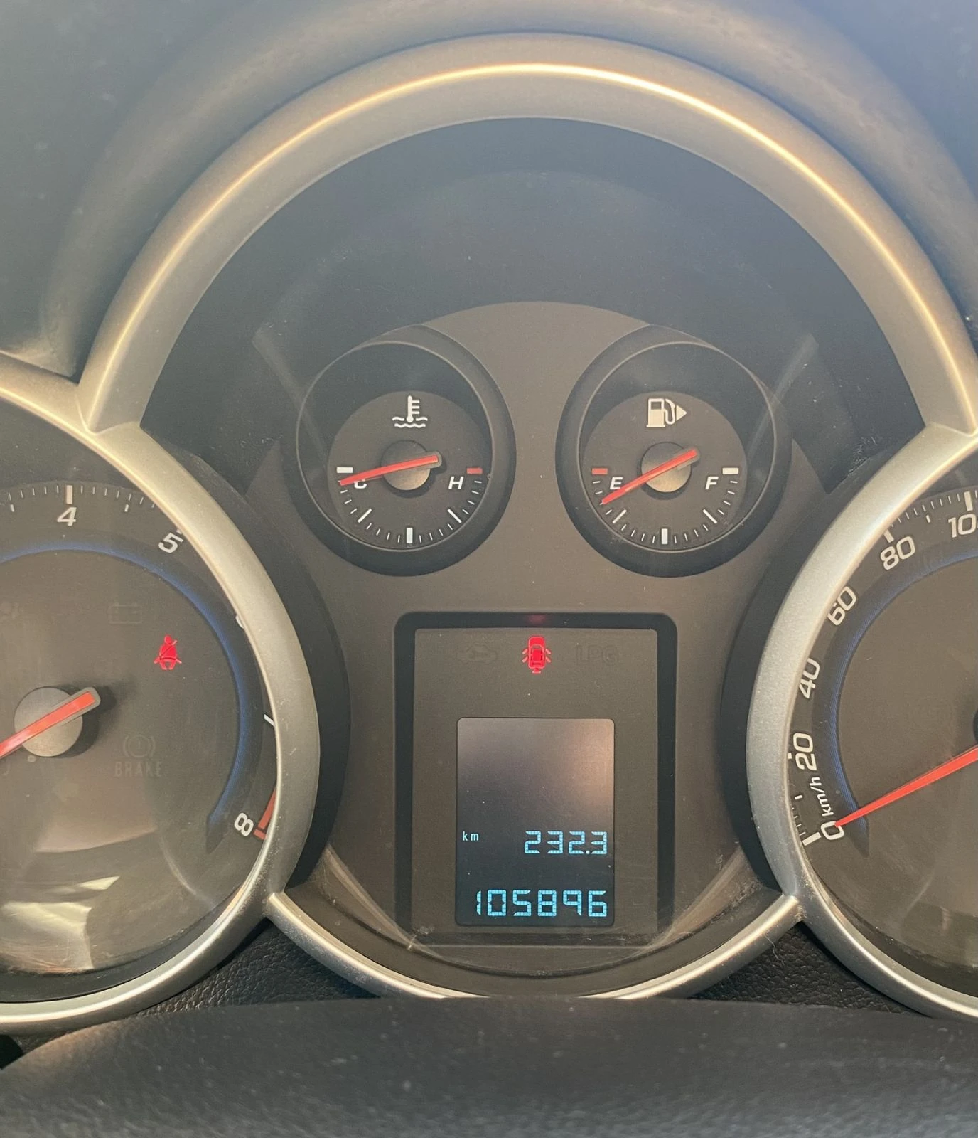 Chevrolet Cruze Бензин/Газ - изображение 2 | Auto.bg Chevrolet Cruze Бензин/Газ - изображение 2