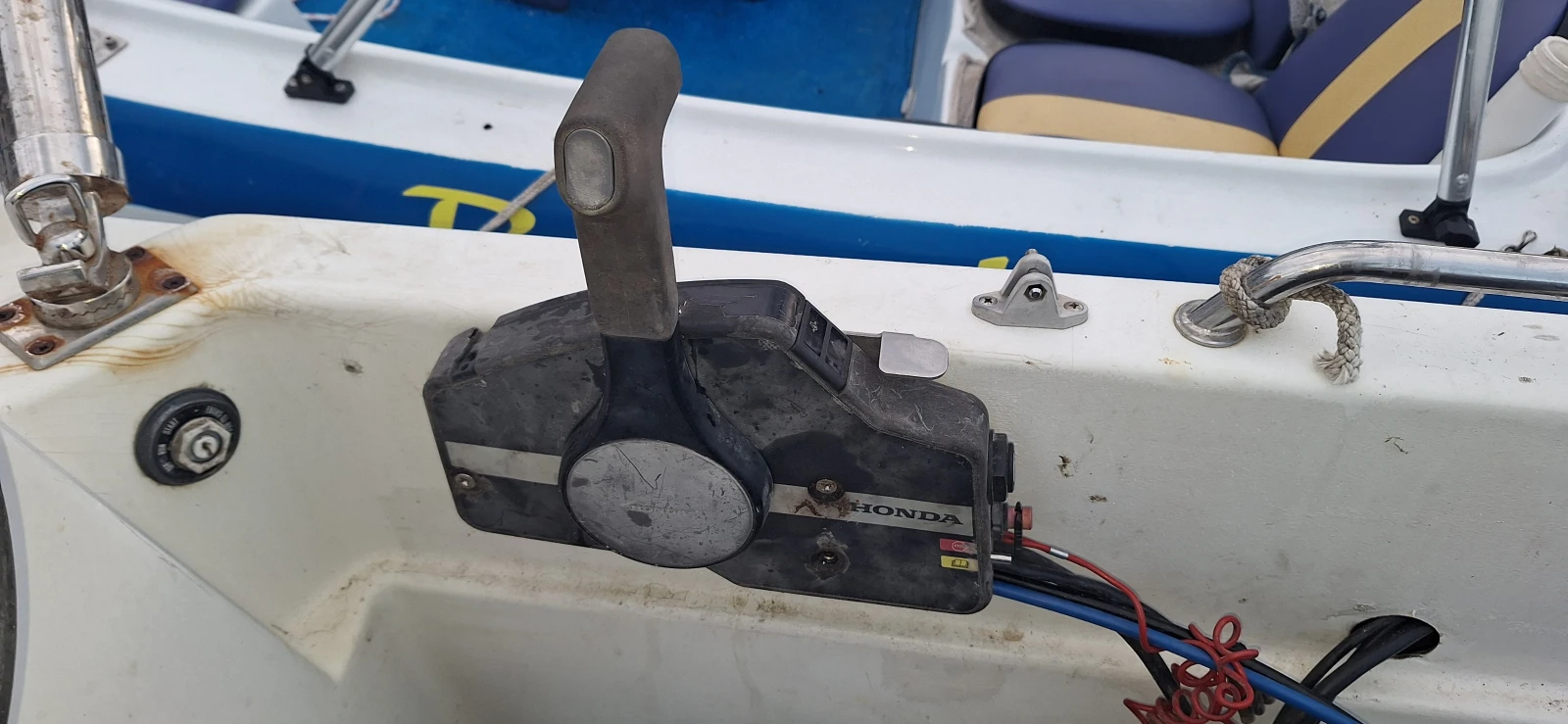 Извънбордов двигател Honda BF8 - изображение 2 | Auto.bg Извънбордов двигател Honda BF8 - изображение 2