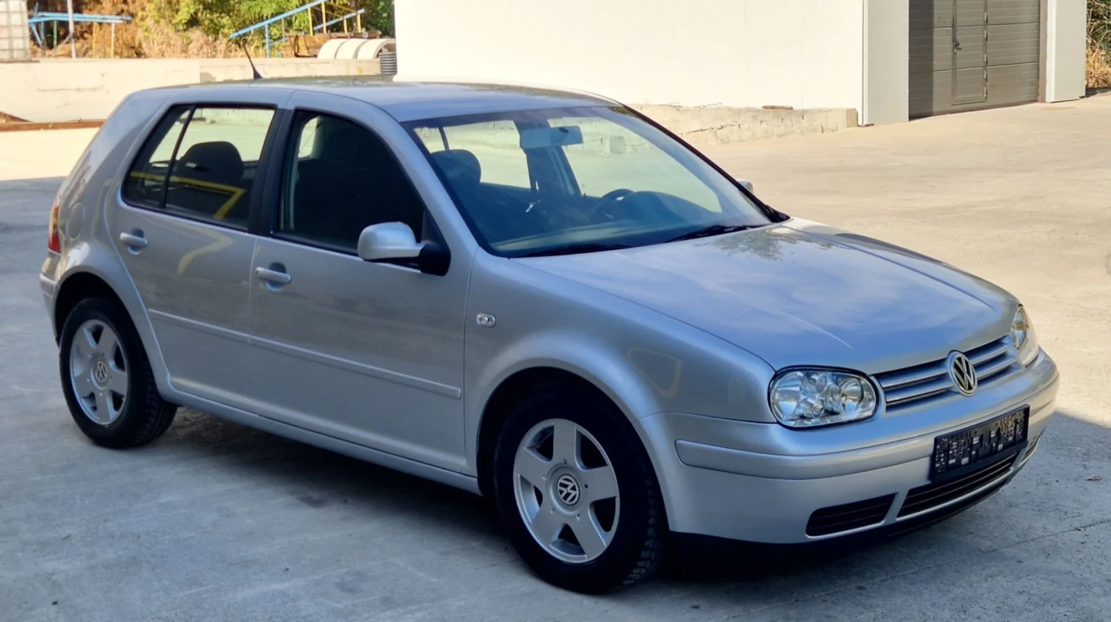 VW Golf 1.9TDI 90к.с. | Auto.bg — изображение 1 VW Golf 1.9TDI 90к.с. | Auto.bg — изображение 1
