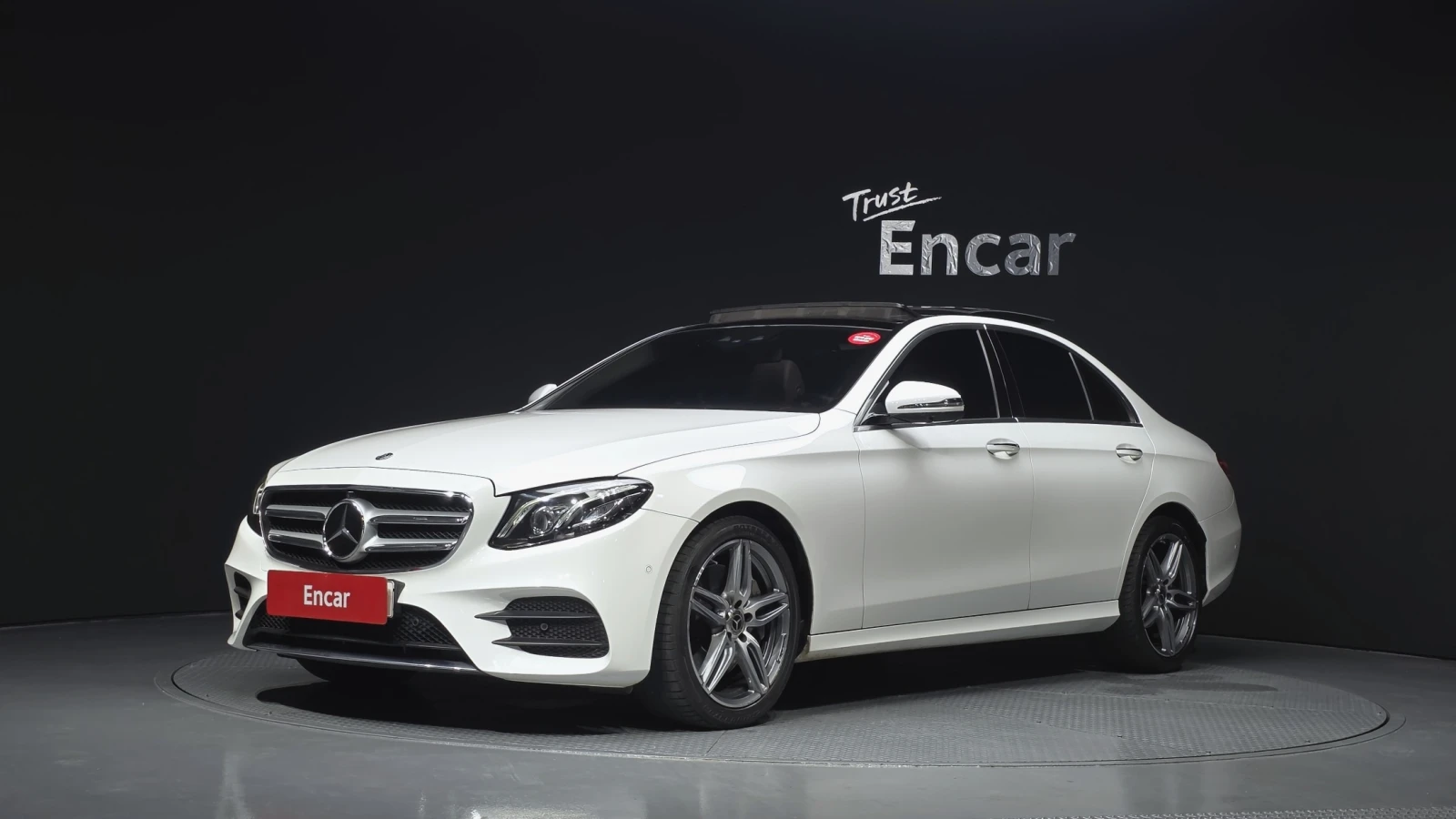 Mercedes-Benz E 300 4MATIC AMG Line | HUD | 360 | Вентилация | Auto.bg — изображение 1 Mercedes-Benz E 300 4MATIC AMG Line | HUD | 360 | Вентилация | Auto.bg — изображение 1