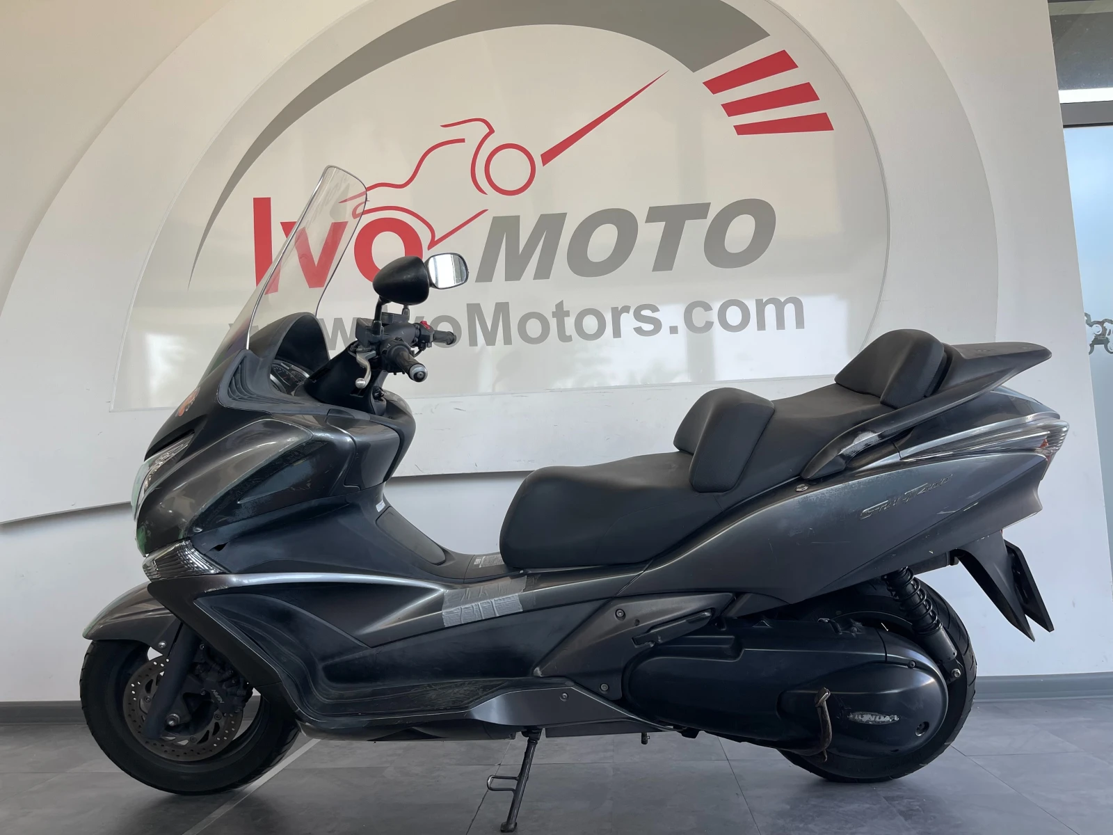 Honda Silver Wing 400 3 броя налични - изображение 2 | Auto.bg Honda Silver Wing 400 3 броя налични - изображение 2