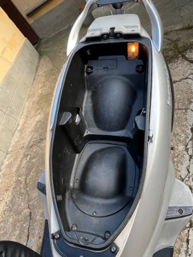 Piaggio Beverly 200 | Auto.bg — изображение 10 Piaggio Beverly 200 | Auto.bg — изображение 10