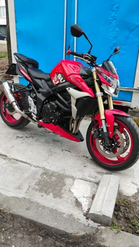 Suzuki Gsr Gsr 750 | Auto.bg — изображение 7 Suzuki Gsr Gsr 750 | Auto.bg — изображение 7