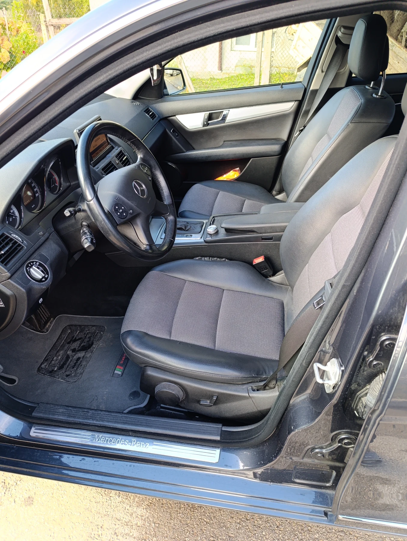 Mercedes-Benz C 220 Мерцедес C220 cdi 170к.с. - изображение 10 | Auto.bg Mercedes-Benz C 220 Мерцедес C220 cdi 170к.с. - изображение 10