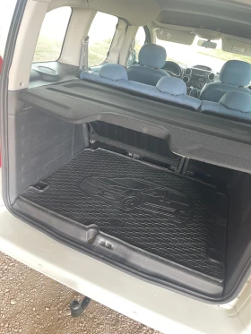 Citroen Berlingo 1.6 HDI 110 - 3599 € / 7039.03 лв. - 32944603 15 | Car24.bg Citroen Berlingo 1.6 HDI 110 - 3599 € / 7039.03 лв. - 32944603 15