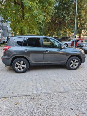 Toyota Rav4 2.0 бензин 158 к.с. без 4х4 - 8800 € - 32554619 6 | Car24.bg Toyota Rav4 2.0 бензин 158 к.с. без 4х4 - 8800 € - 32554619 6