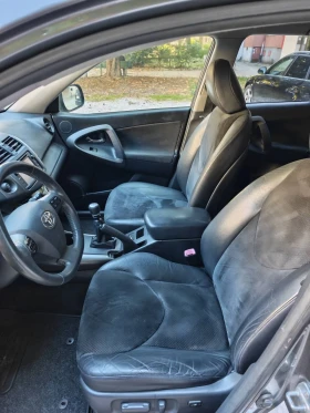 Toyota Rav4 2.0 бензин 158 к.с. без 4х4 - 8800 € - 32554619 8 | Car24.bg Toyota Rav4 2.0 бензин 158 к.с. без 4х4 - 8800 € - 32554619 8