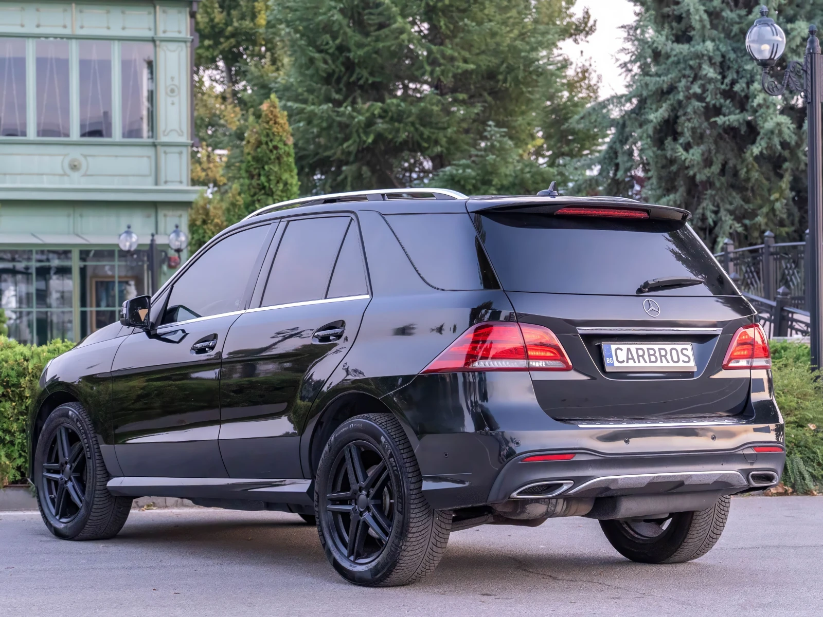 Mercedes-Benz GLE 350 4Matic Airmatic AMG Panorama 360 Camera 258 к.с. - изображение 5 | Auto.bg Mercedes-Benz GLE 350 4Matic Airmatic AMG Panorama 360 Camera 258 к.с. - изображение 5