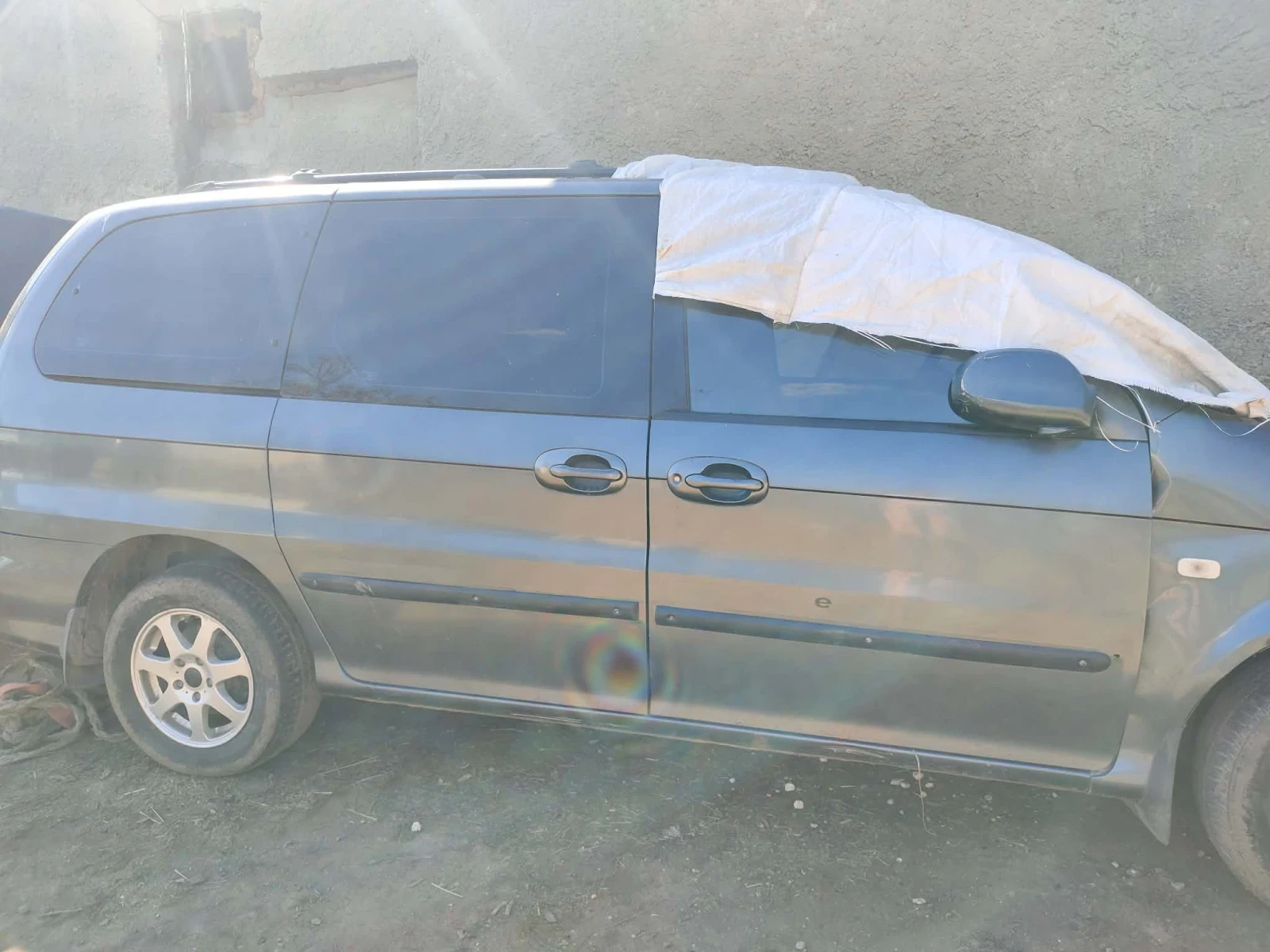Kia Carnival undefined | Auto.bg — изображение 1 Kia Carnival undefined | Auto.bg — изображение 1