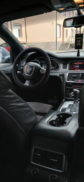 Audi Q7 - 7300 € / 14277.56 лв. - 32747981 4 | Car24.bg Audi Q7 - 7300 € / 14277.56 лв. - 32747981 4
