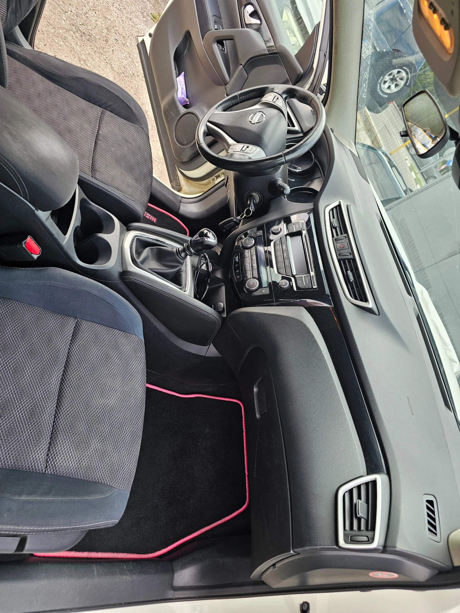 Nissan Qashqai 1.5 dci - изображение 9 | Auto.bg Nissan Qashqai 1.5 dci - изображение 9