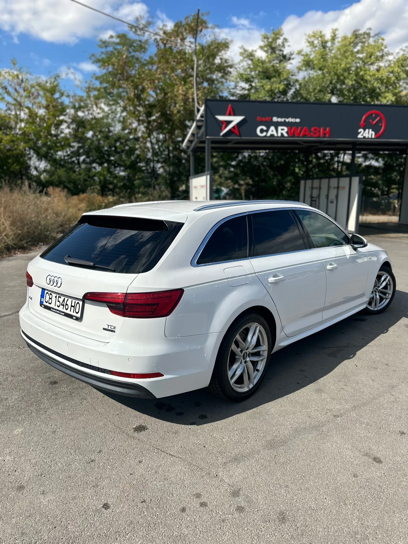 Audi A4 AUDI A4 QUATTRO 2.0TDI S-LINE - изображение 4 | Auto.bg Audi A4 AUDI A4 QUATTRO 2.0TDI S-LINE - изображение 4