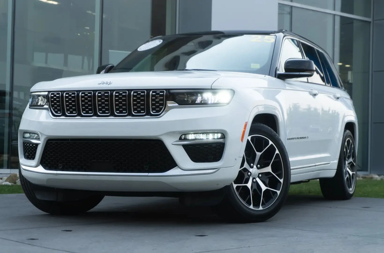 Jeep Grand cherokee SUMMIT RESERVE LUXURY ЦЕНА ДО БЪЛГАРИЯ АВТОКРЕДИТ | Auto.bg — изображение 1 Jeep Grand cherokee SUMMIT RESERVE LUXURY ЦЕНА ДО БЪЛГАРИЯ АВТОКРЕДИТ | Auto.bg — изображение 1