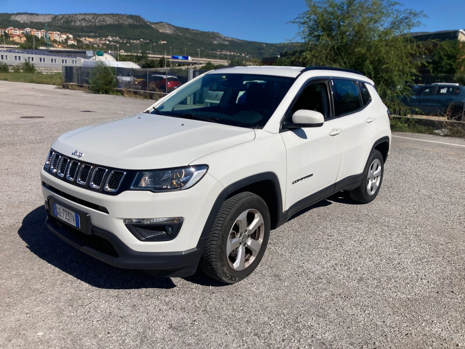 Jeep Compass 2.0 m-jet 140 konq 4x4 EVRO-6 | Auto.bg — изображение 1 Jeep Compass 2.0 m-jet 140 konq 4x4 EVRO-6 | Auto.bg — изображение 1
