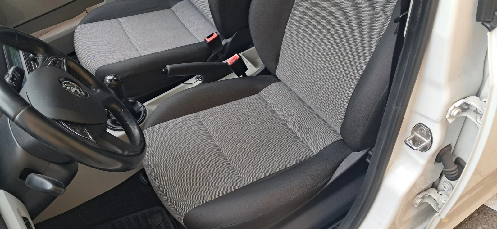Skoda Fabia 1, 6 TDI 93000км - изображение 6 | Auto.bg Skoda Fabia 1, 6 TDI 93000км - изображение 6