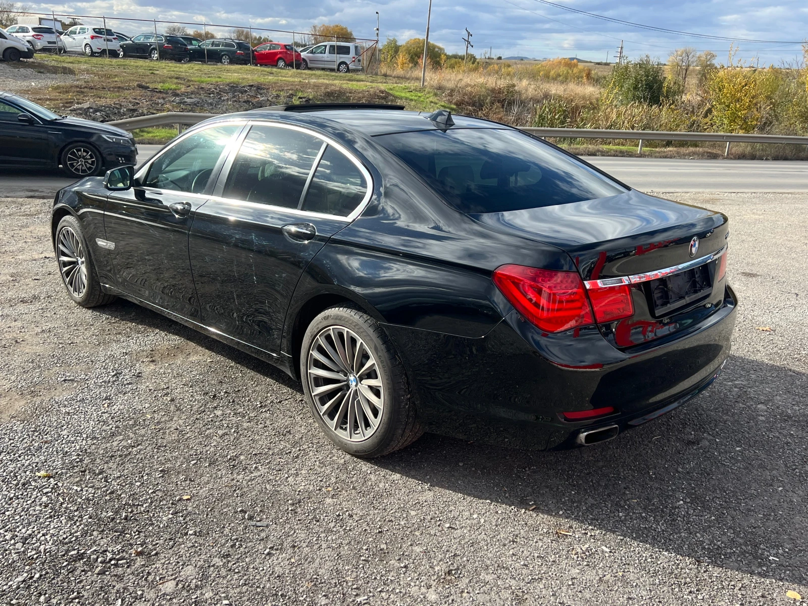 BMW 740 ТОП/Собствен лизинг! 100% Одобрение - изображение 6 | Auto.bg BMW 740 ТОП/Собствен лизинг! 100% Одобрение - изображение 6