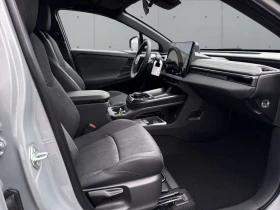 Toyota C-HR + EV AWD LOUNGE MATRIX-LED 360-CAM - 47000 € / 91924.01 лв. - 73984467 8 | Car24.bg Toyota C-HR + EV AWD LOUNGE MATRIX-LED 360-CAM - 47000 € / 91924.01 лв. - 73984467 8