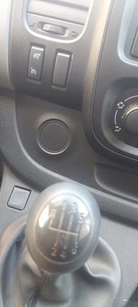 Renault Trafic 1.6 dti клима | Auto.bg — изображение 13 Renault Trafic 1.6 dti клима | Auto.bg — изображение 13