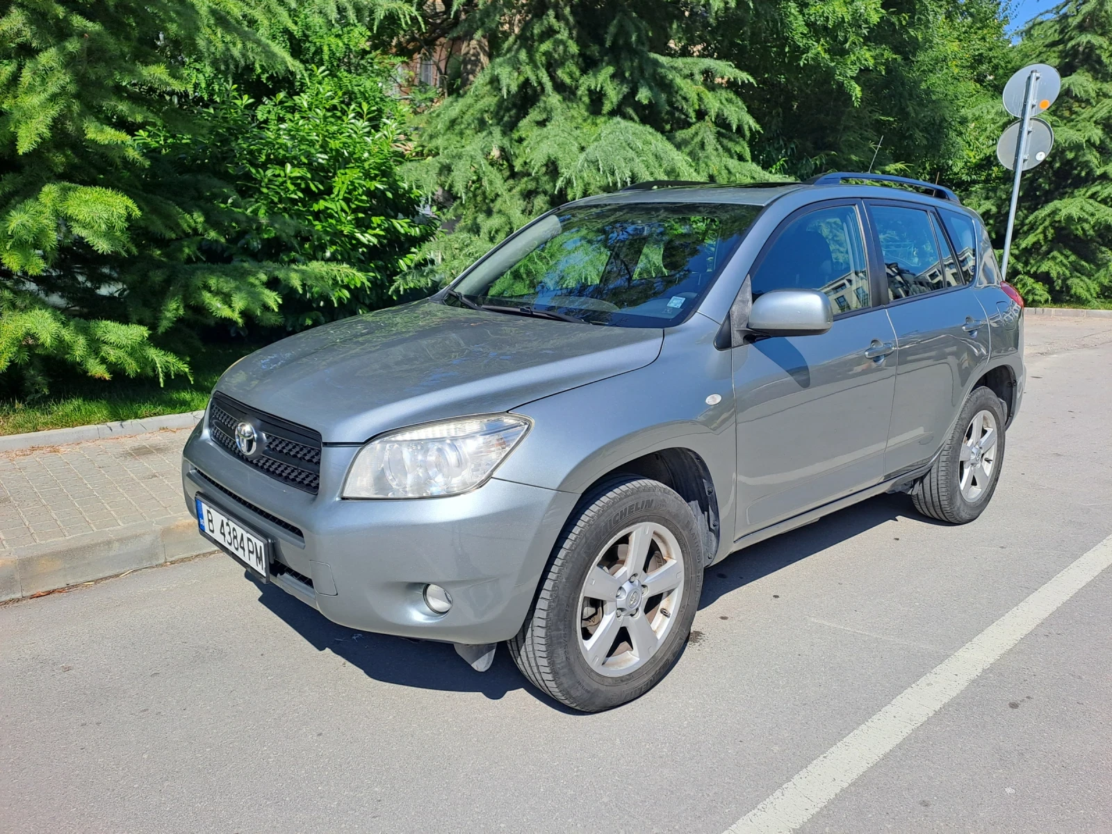 Toyota Rav4 undefined | Auto.bg — изображение 1 Toyota Rav4 undefined | Auto.bg — изображение 1