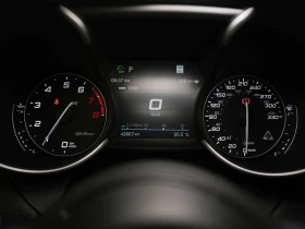 Alfa Romeo Giulia * QUADRIFOGLIO | HARMAN KARDON | CARBON FIBER * CA | Auto.bg — изображение 16 Alfa Romeo Giulia * QUADRIFOGLIO | HARMAN KARDON | CARBON FIBER * CA | Auto.bg — изображение 16