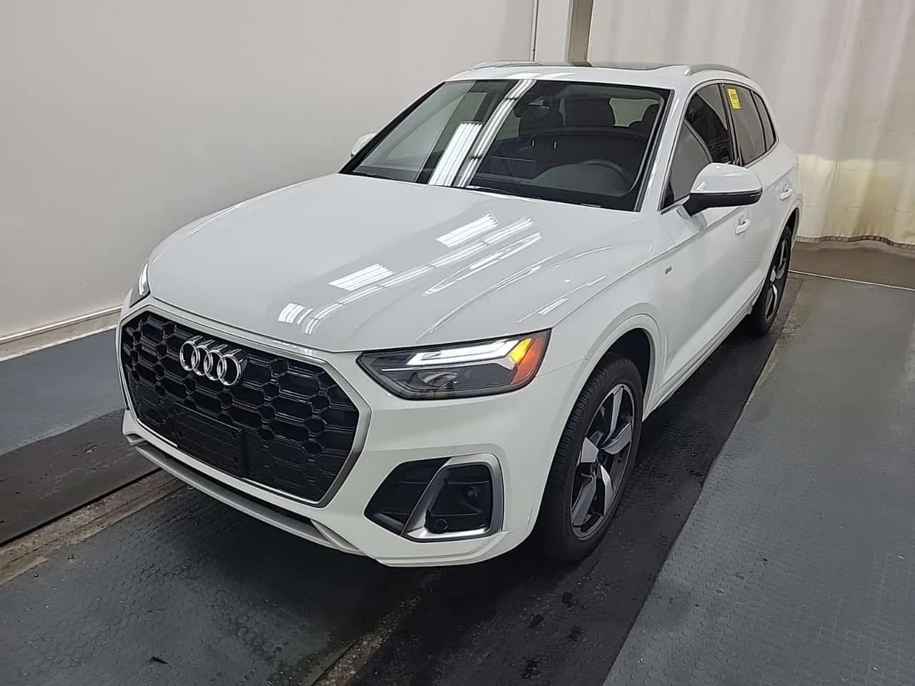 Audi Q5 * Progressiv * CARFAX * ОПЦИЯ ЗА ФИНАНСИРАНЕ | Auto.bg — изображение 1 Audi Q5 * Progressiv * CARFAX * ОПЦИЯ ЗА ФИНАНСИРАНЕ | Auto.bg — изображение 1