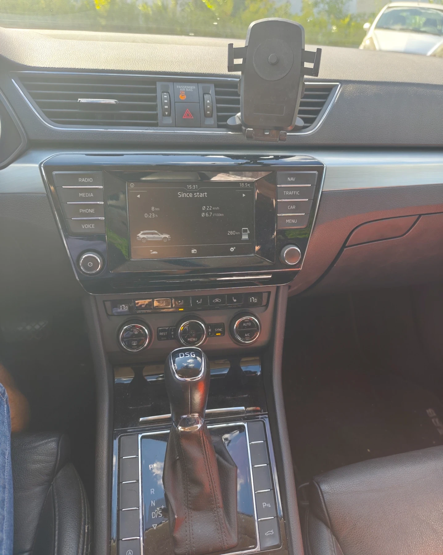 Skoda Superb  - изображение 5 | Auto.bg Skoda Superb  - изображение 5