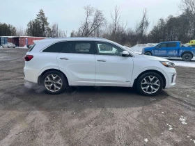 Kia Sorento SX V6/CARFAX/HARMON KARDON/PANO - 14350 € / 28066.16 лв. - 81766617 4 | Car24.bg Kia Sorento SX V6/CARFAX/HARMON KARDON/PANO - 14350 € / 28066.16 лв. - 81766617 4